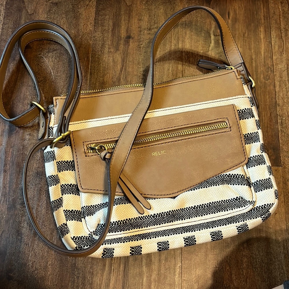 Relic crossbody purse
